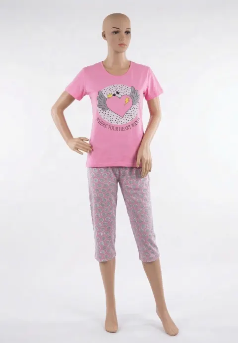 Pijama dama, tricou roz cu imprimeu cu inima și pantaloni 3/4 asortați