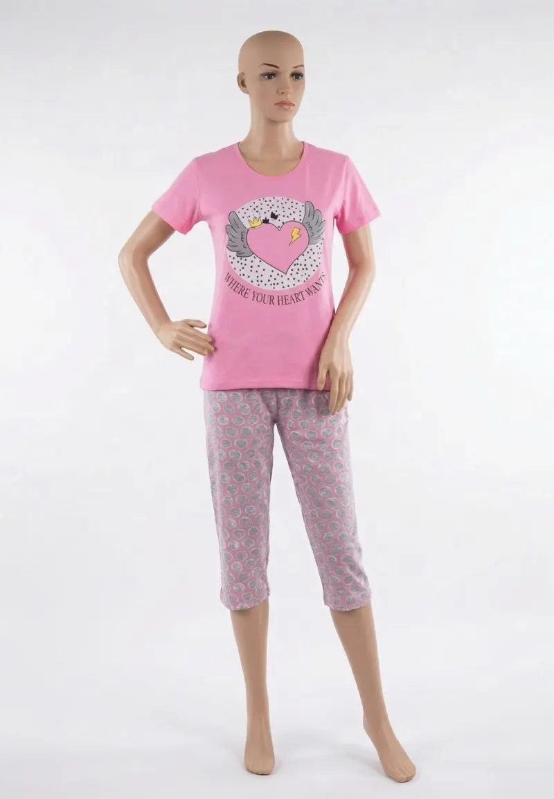 Pijama dama, tricou roz cu imprimeu cu inima și pantaloni 3/4 asortați