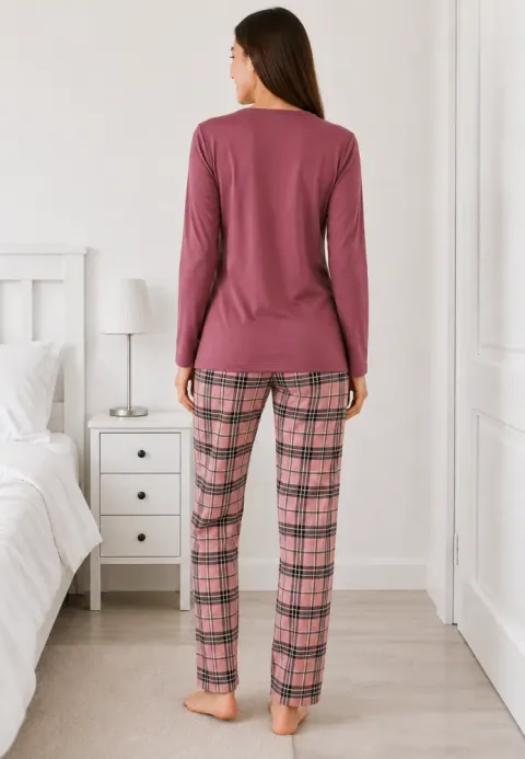 Pijama de dama visiniu cu maneca lunga si pantaloni lungi roz cu carouri