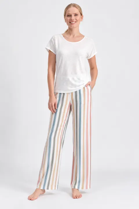 Set format din bluză cu broderie decolteu rotund și pantaloni cu dungi
