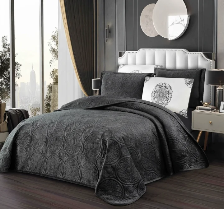 Set Cuvertură de Pat Dublu din Catifea Premium, 5 Piese, 220x240 cm, cu Fețe de Pernă Decorative