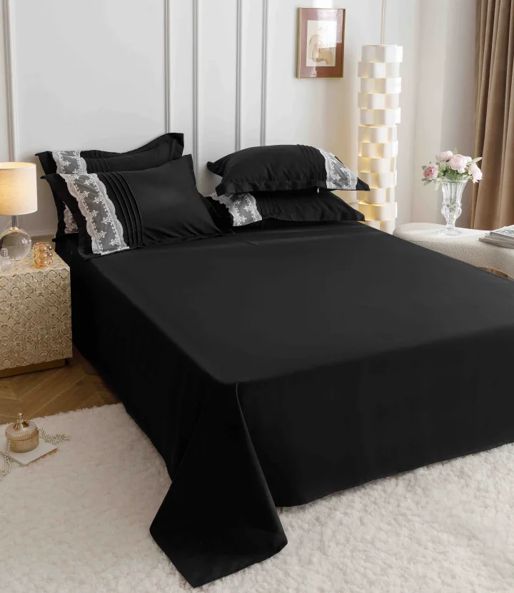 Set Lenjerie de Pat Premium din Microfibră Soft-Touch cu Inimioare Brodate, 6 Piese