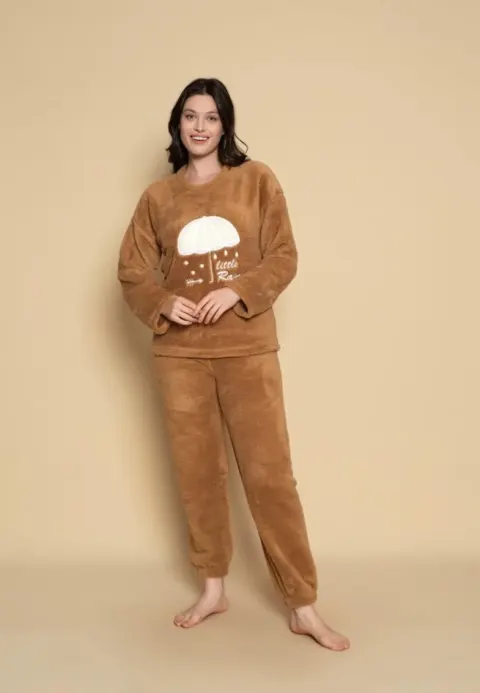 Pijama damă „COCOLINO” maro cu imprimeu „Little Rain”