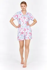 Pijama damă cu bluză cu mânecă scurtă și pantaloni scurți, imprimeu colorat cu petale