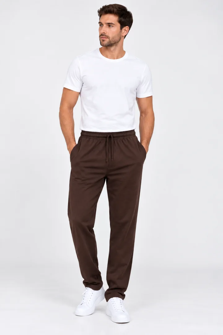 Pantaloni Trening Bărbați Maro, Croială Dreaptă, Talie Elastică cu Șnur și Buzunare Laterale