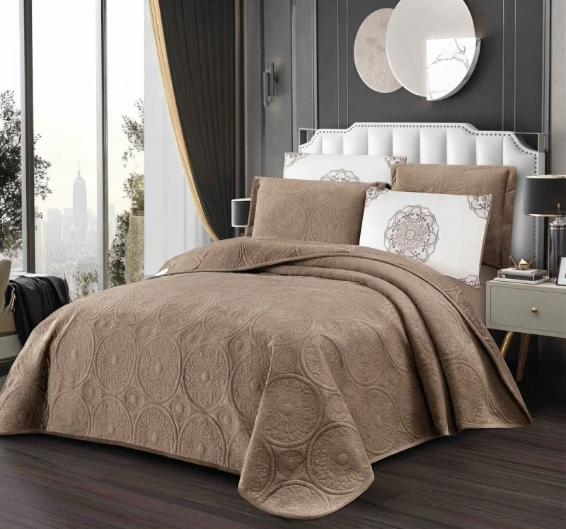 Set Cuvertură de Pat Dublu din Catifea Premium, 5 Piese, 220x240 cm, cu Fețe de Pernă Decorative