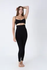 Bustieră damă cu bretele subțiri, material elastic și confortabil, negru