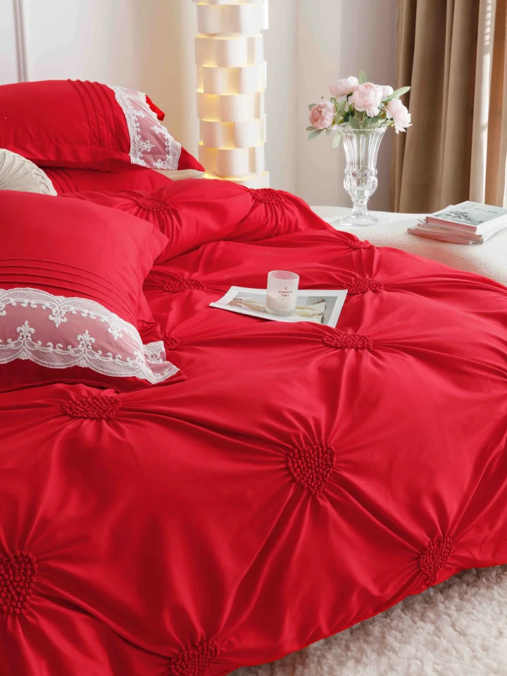 Set Lenjerie de Pat Premium din Microfibră Soft-Touch cu Inimioare Brodate, 6 Piese