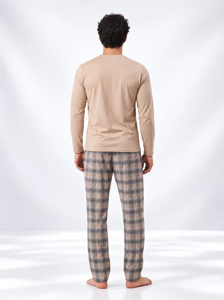 Pijama bărbați cu mânecă lungă și pantaloni lungi cu imprimeu