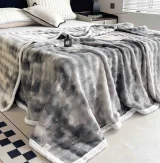Pătură Cocolino Pufoasă din Microfibră Plușată, cu Bordură Albă, 200x230 cm, Textură Soft