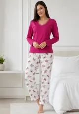 Pijama de dama fucsia cu maneca lunga si pantaloni lungi albi cu flori