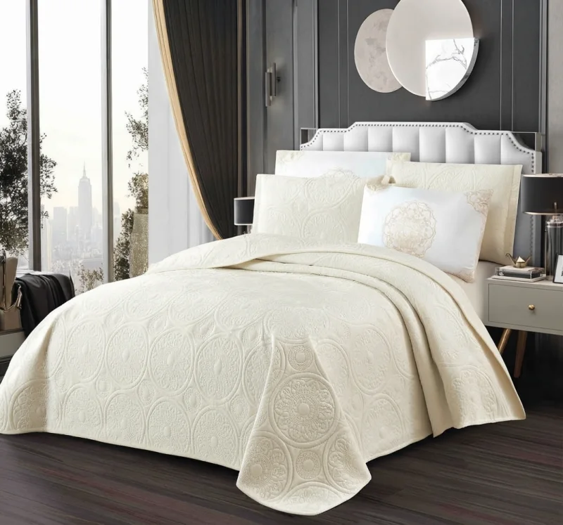 Set Cuvertură de Pat Dublu din Catifea Premium, 5 Piese, 220x240 cm, cu Fețe de Pernă Decorative