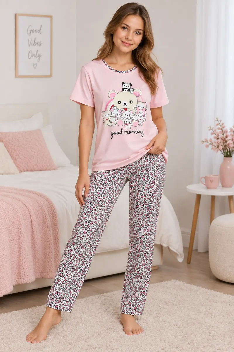 Pijama dama tricou roz   și pantaloni 3/4 asortați