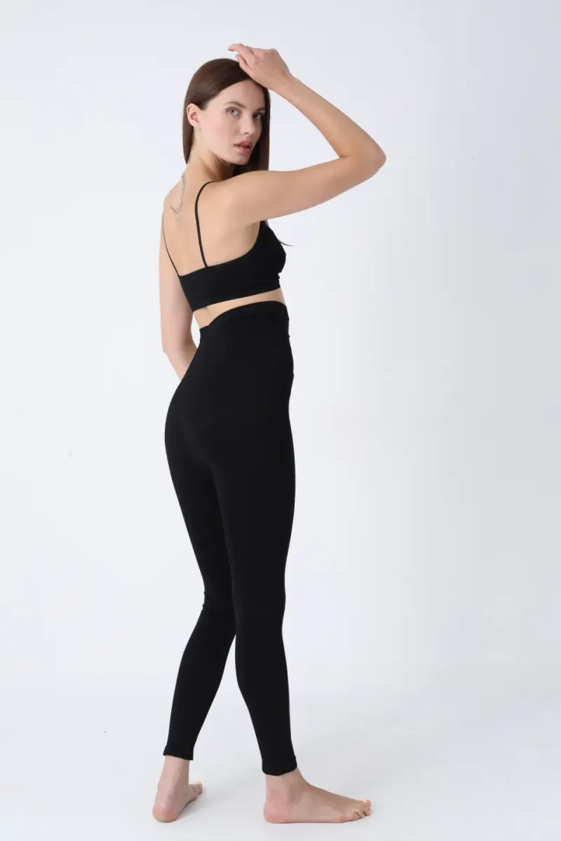 Bustieră damă cu bretele subțiri, material elastic și confortabil, negru