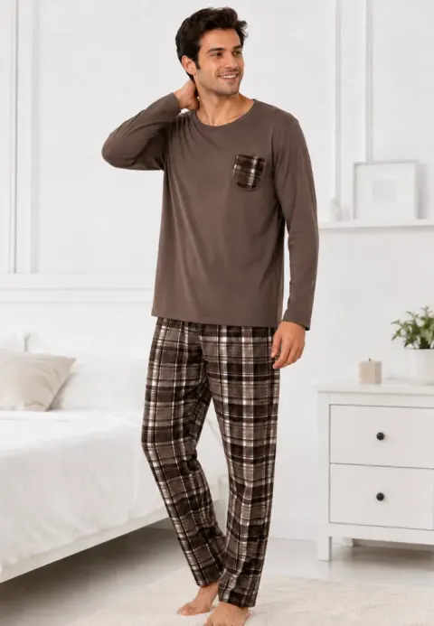 Pijama barbat maro cu carouri maro
