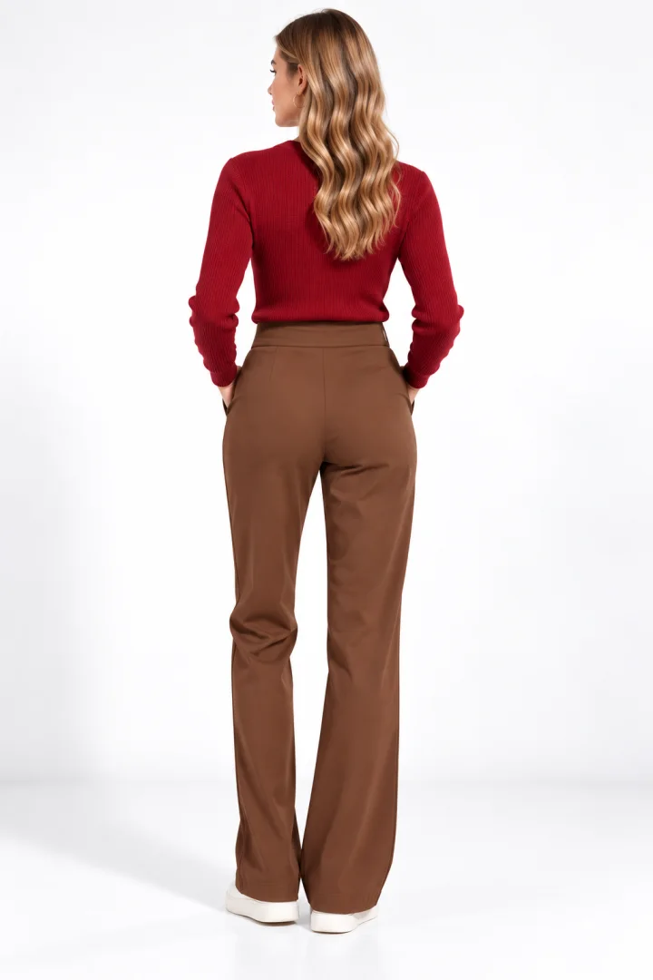 Pantaloni Damă Vătuiți cu Buzunare și Cataramă Decorativă, Maro