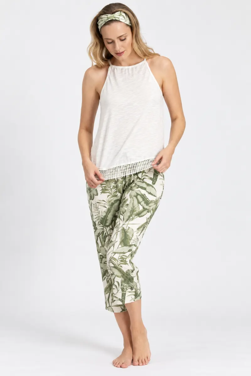 Pijama damă cu bluză tip maiou cu bretele și pantaloni 3/4, imprimeu tropical, crem