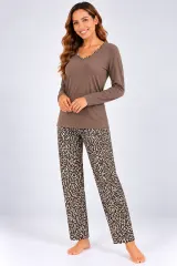 Pijama de dama maro cu maneca lunga si pantaloni lungi leopard