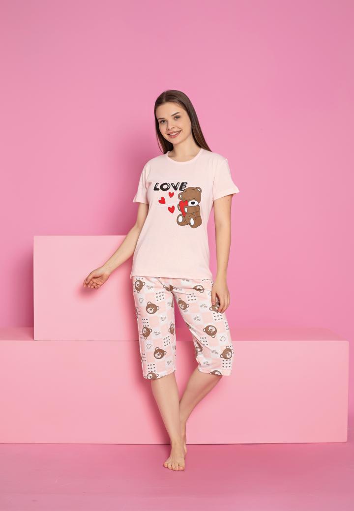 Pijama damă bumbac roz cu ursuleți – mânecă scurtă, pantalon 3/4 „Love”