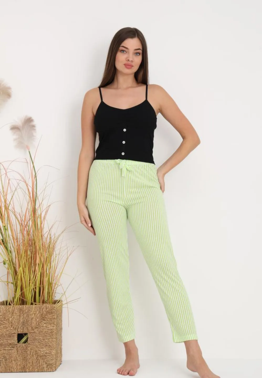 Pantaloni Lungii de Pijama Damă cu Imprimeu Dungi Verde – Confort și Relaxare - 4