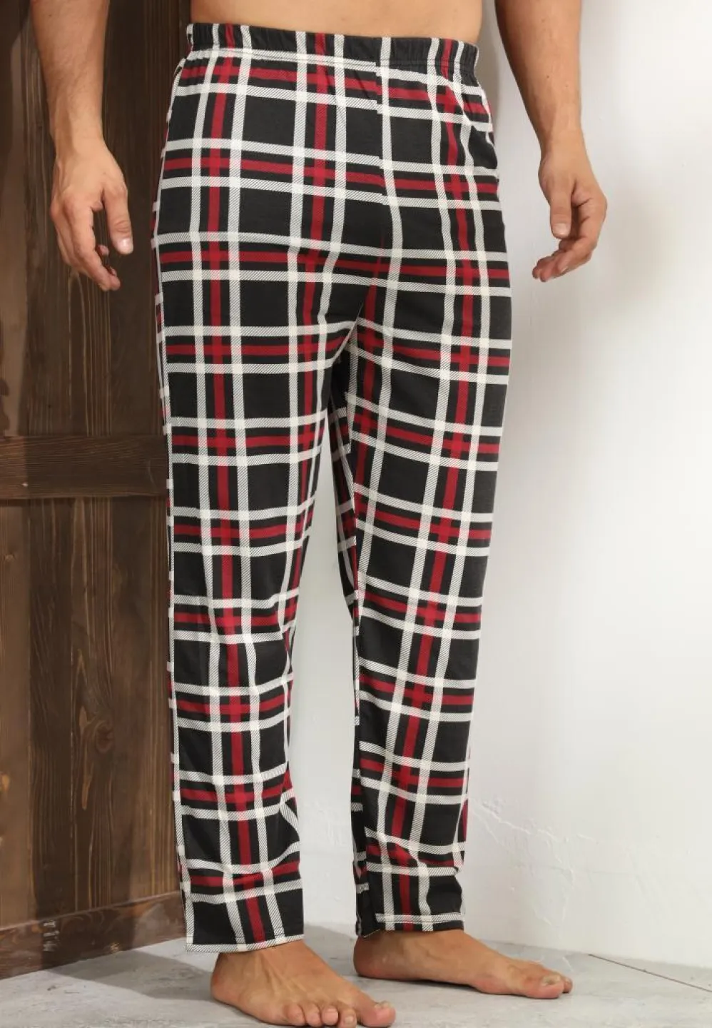 Pantaloni pijama bărbați carouri negri – roșii și albe, design lejer și relaxant - 4