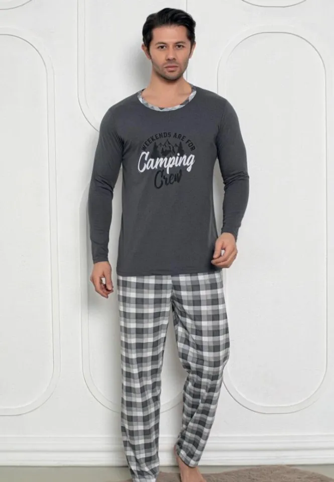 Pijama bărbați gri închis cu print Camping Crew – mâneci și pantaloni lungi