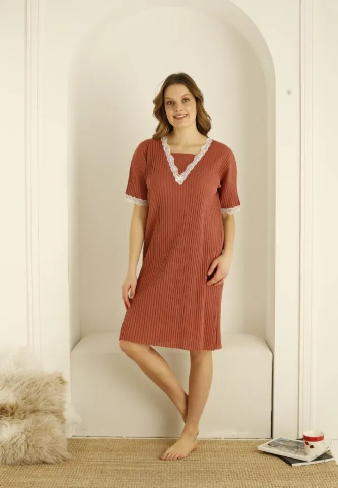 Rochie Dama Plisată cu Dantelă la Gât și Mâneci