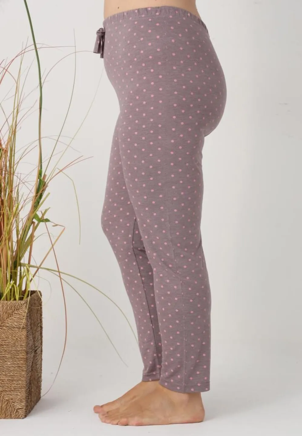 Pantaloni de pijama damă Big Size, gri cu buline roz - 4