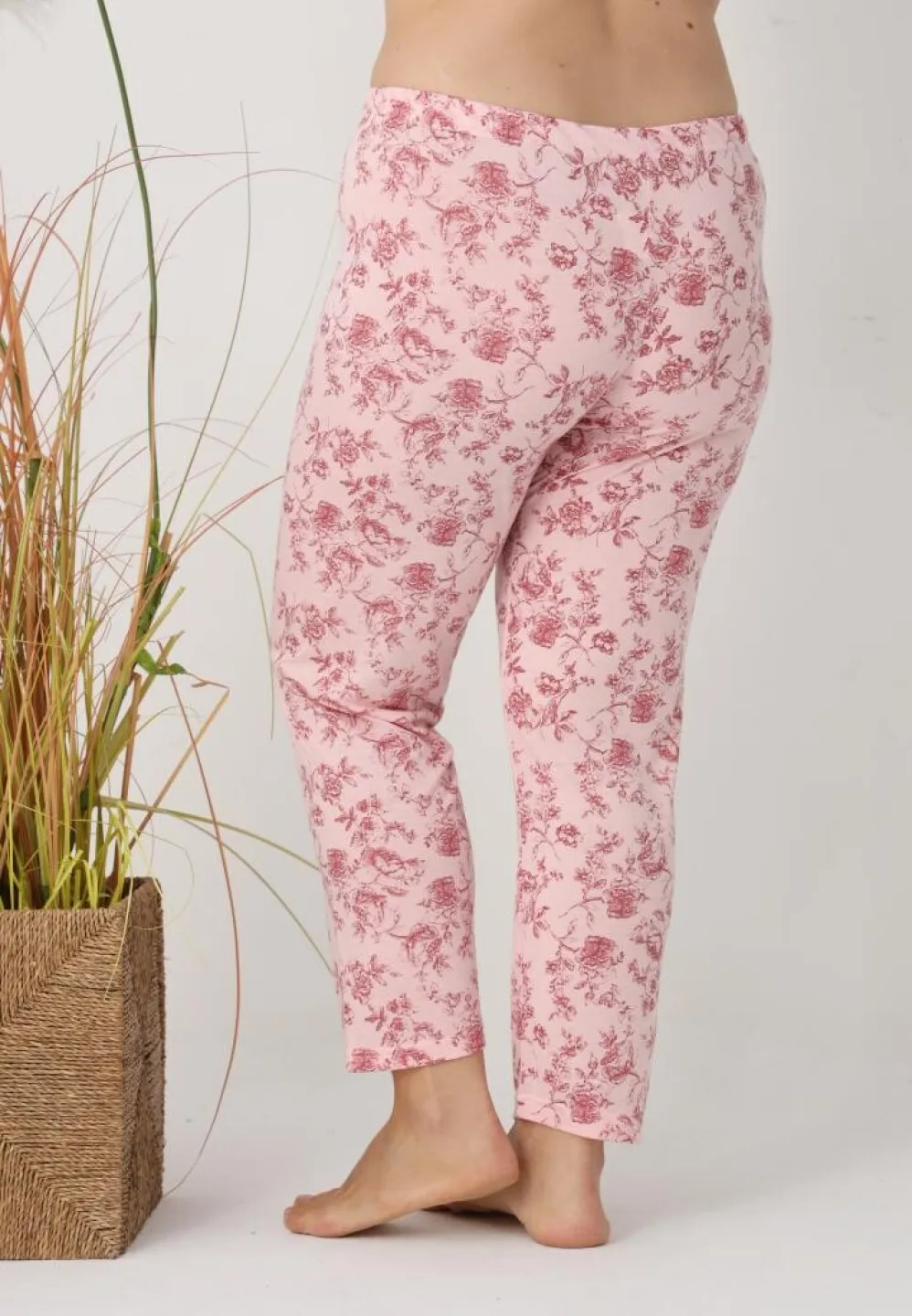 Pantaloni de pijama damă Big Size, roz cu flori - 4