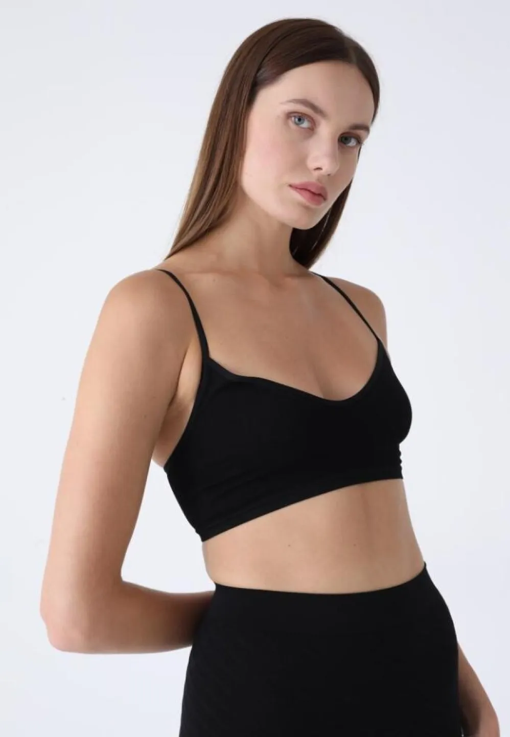 Bustieră damă cu bretele subțiri, fără push-up, negru - 3