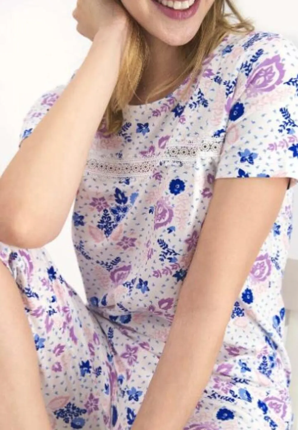 Pijama Dama Bumbac, Mânecă Scurtă și Pantalon Trei Sferturi cu Dantelă - 3